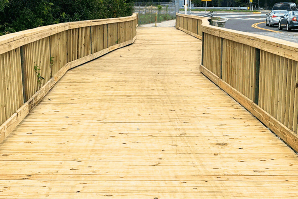 pedestrial bridge in the Moccasin Creek Recreation Area in Oldsmar, FL