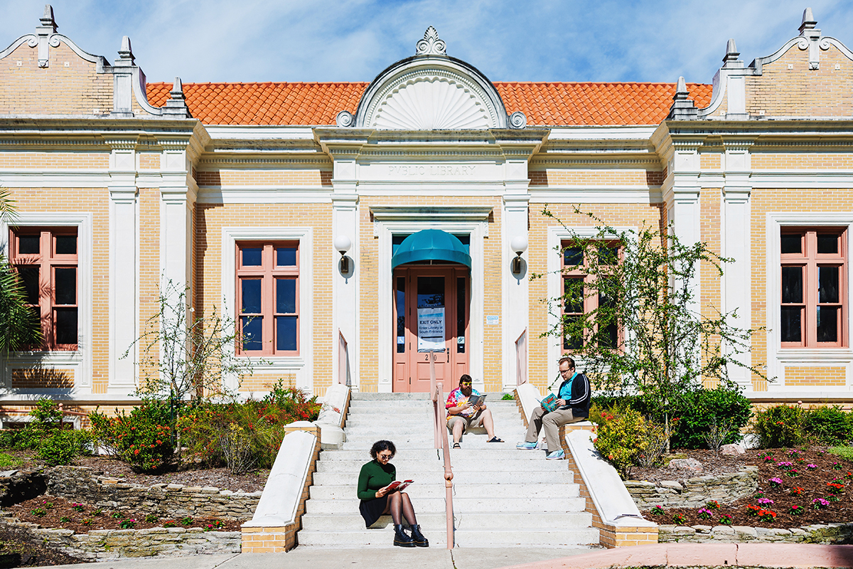 Mirror Lake Library in St. Petersburg, FL.